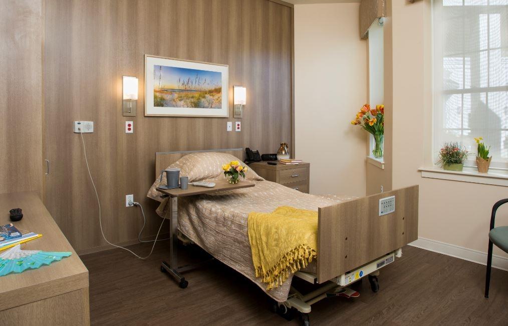 Skilled nursing bedroom